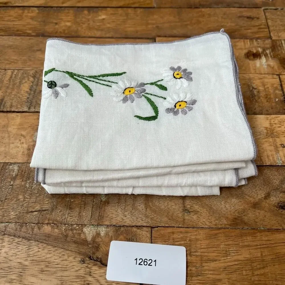 White Wildflower Embroidered Linen Napkins Set of 4 Gray Edge Detail